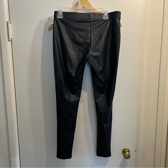 Dynamite faux leather stretch tights size large black - Picture 2 of 4